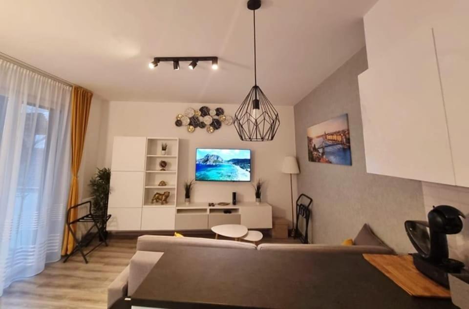 Budapest Flamingo Central Home Stay - Balcony, Ac, Downtown Esterno foto