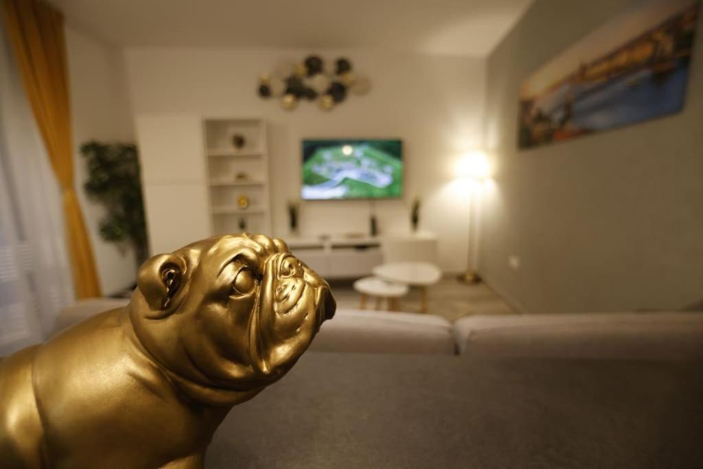 Budapest Flamingo Central Home Stay - Balcony, Ac, Downtown Esterno foto